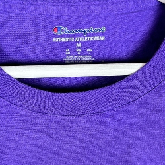 Men’s Vintage VTG Champion Logo Purple T-shirt Size Medium ACTIVEWEAR Sporty - Picture 4 of 6